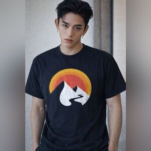 Men’s Novelty Animated Sunset T-shirt - NWOT